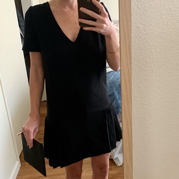 Sézane Black Pleated Dress - Picture 2 of 6